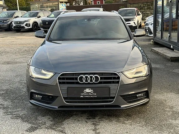 Audi A4 2015 photo 2