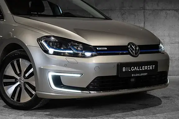 Volkswagen E-Golf 2018 photo 2