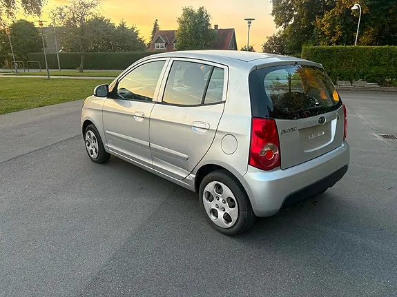 Kia Picanto 2010 photo 3