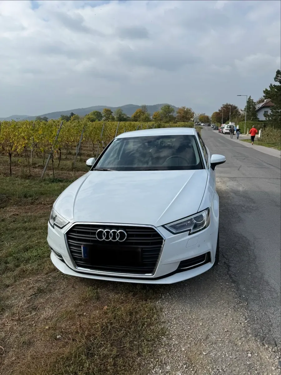 Audi A3 2018 photo 2
