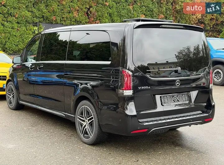 Mercedes-Benz V-Class 2024 photo 3
