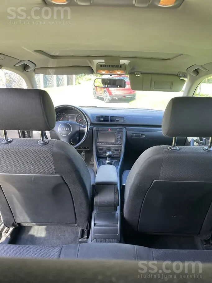Audi A4 2004 photo 4