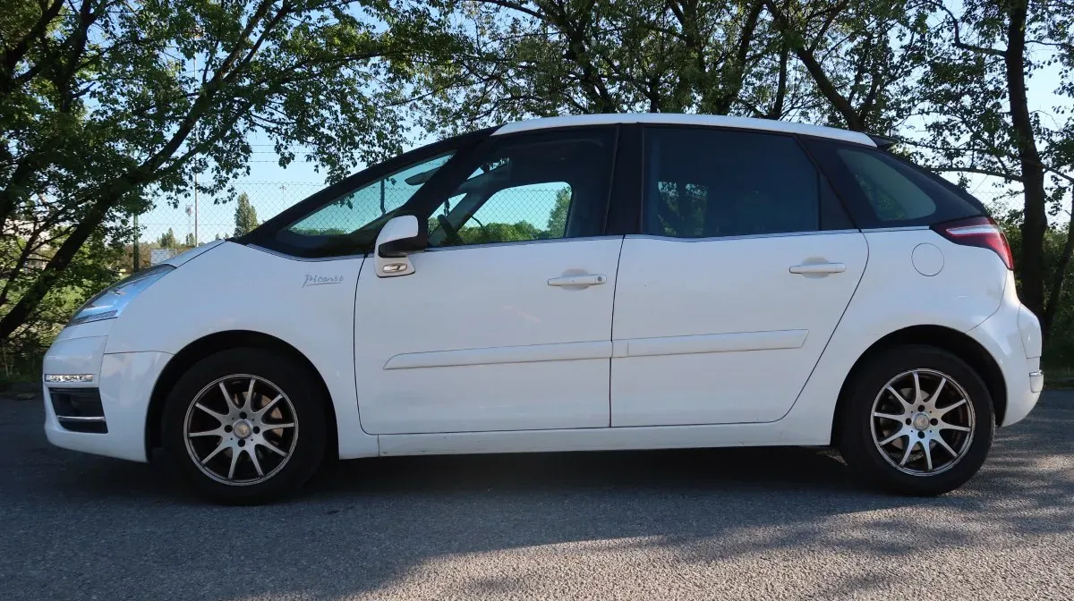 Citroen C4 Picasso 2012 photo 3