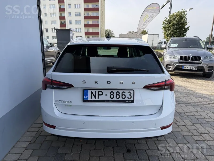Skoda Octavia 2023 photo 4