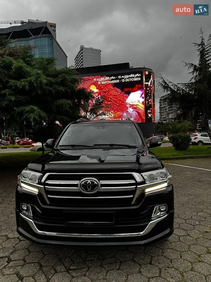 Toyota Land Cruiser
