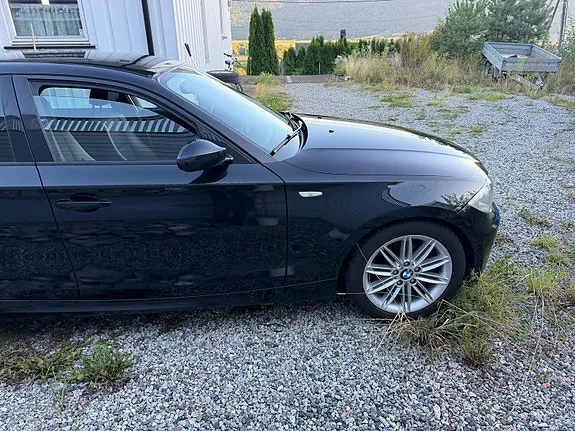BMW 1 Series 2009 photo 3