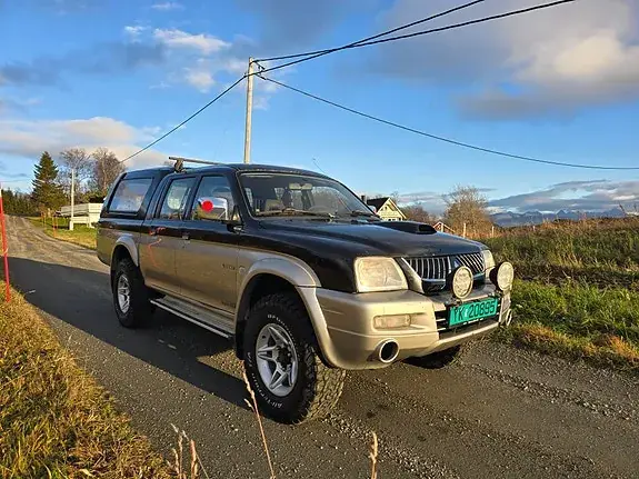 Mitsubishi L200 2005 photo 2