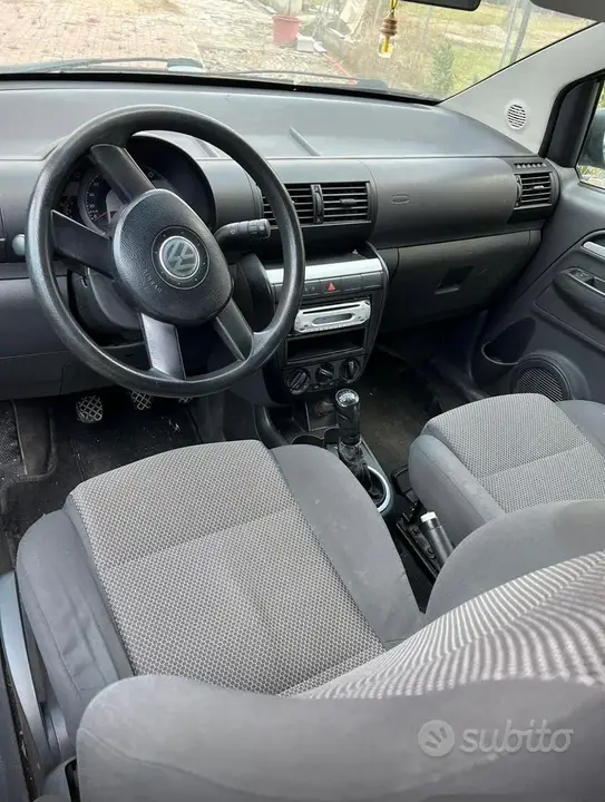 Volkswagen Fox 2006 photo 3