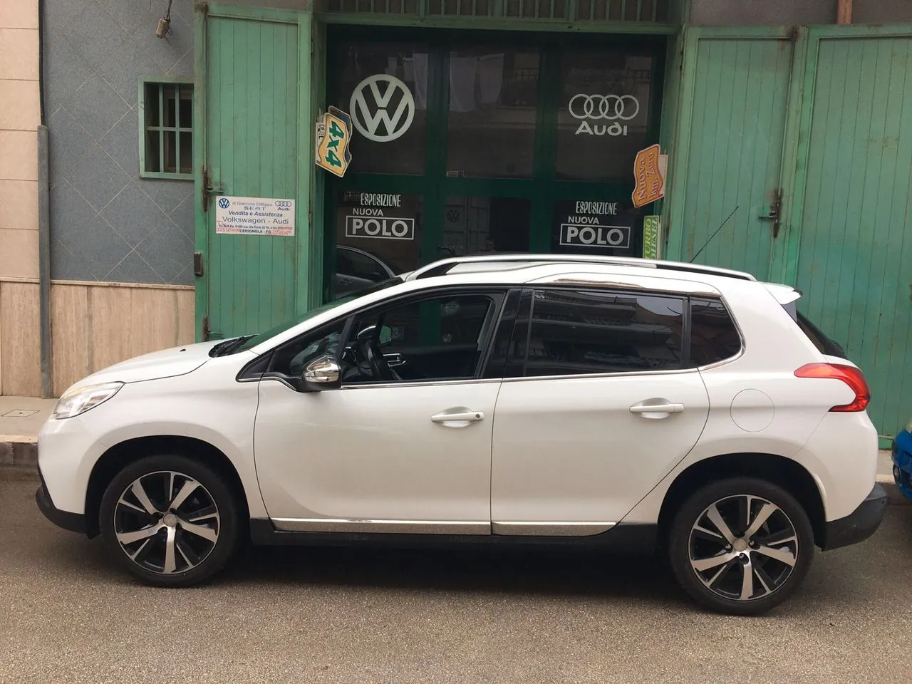 Peugeot 2008 2014 photo 2