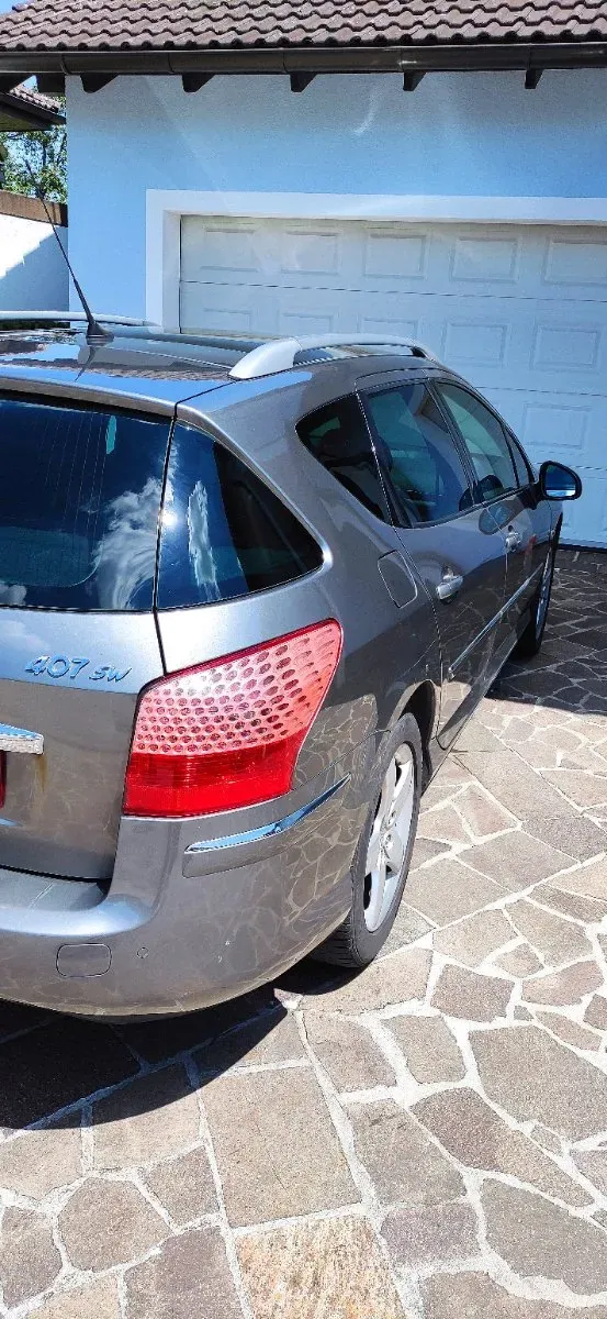 Peugeot 407 2010 photo 3