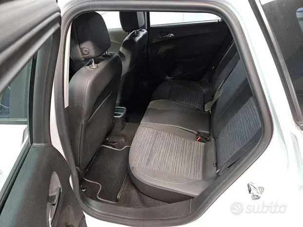Opel Astra 2016 photo 3