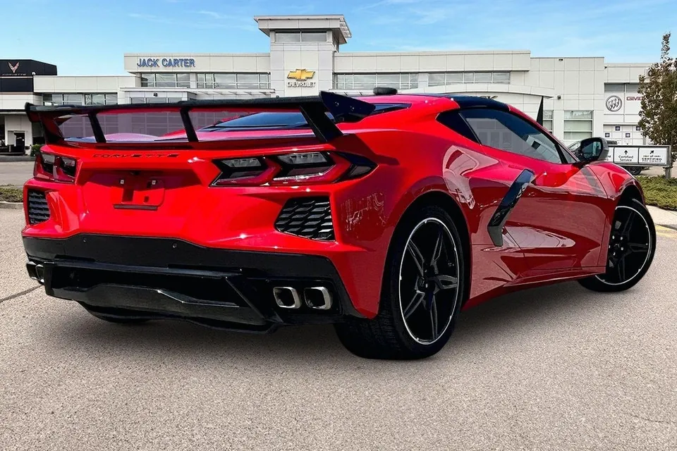 Chevrolet Corvette 2024 photo 2