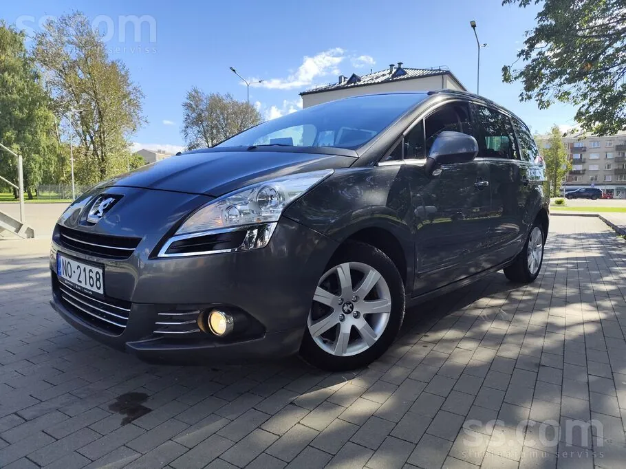 Peugeot 5008 2011 photo 4