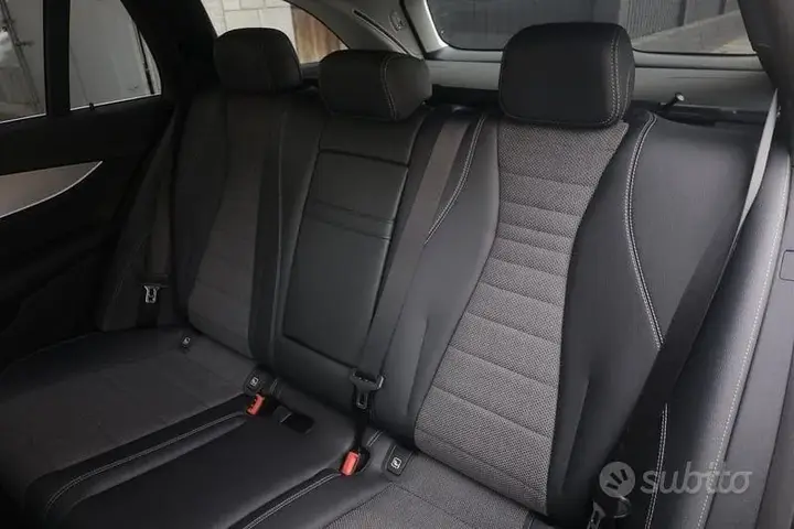 Mercedes-Benz E-Class 2022 photo 3