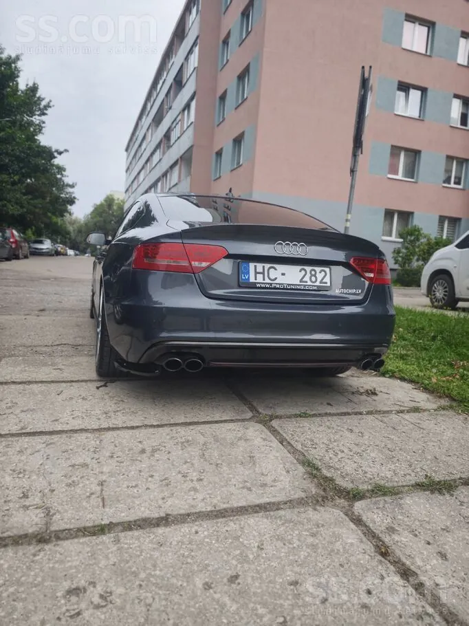 Audi A5 2011 photo 3