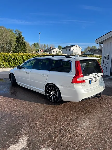Volvo V70 2014 photo 3