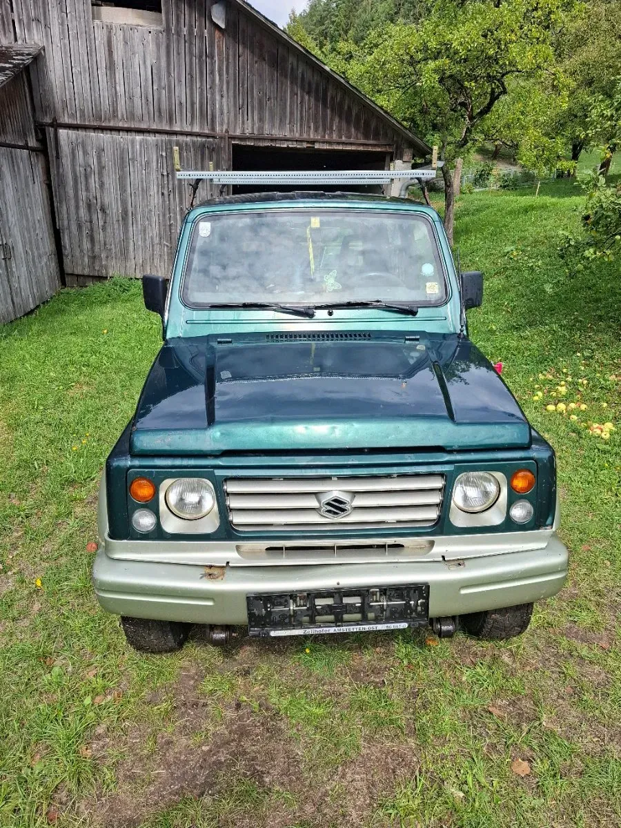 Suzuki Samurai
