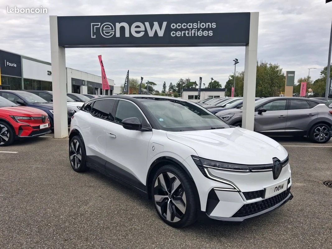 Renault Megane 2023 photo 3