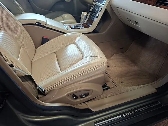 Volvo Xc70 2010 photo 4