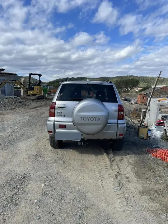 Toyota Rav4 2005 photo 2