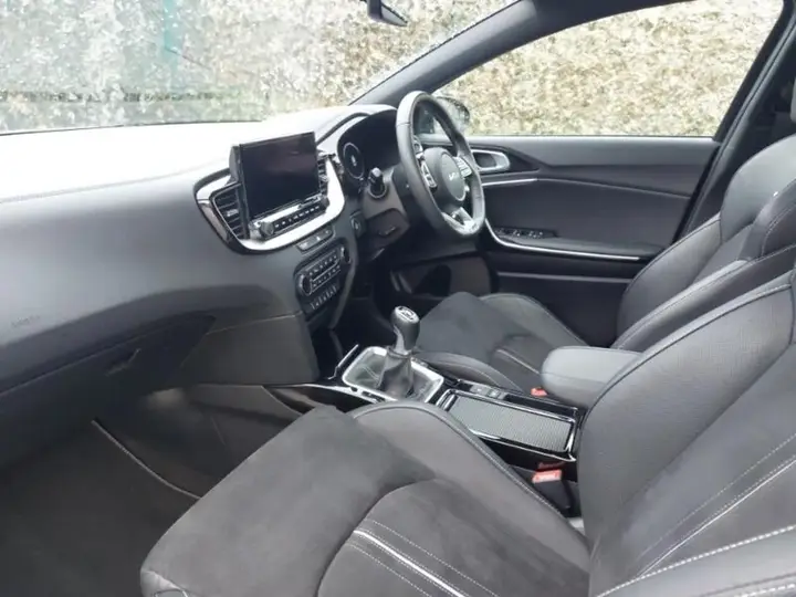 Kia Xceed 2023 photo 5