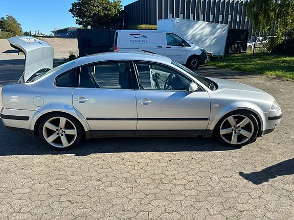 Volkswagen Passat 2002 photo 5
