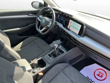 Volkswagen Golf 2022 photo 2