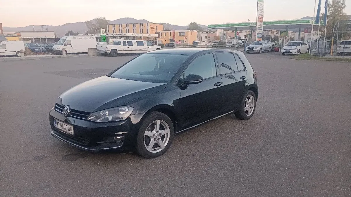 Volkswagen Golf 2017 photo 2