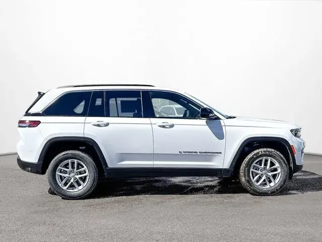 Jeep Grand Cherokee 2026 photo 5