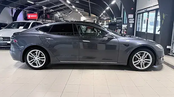 Tesla Model S 2017 photo 5