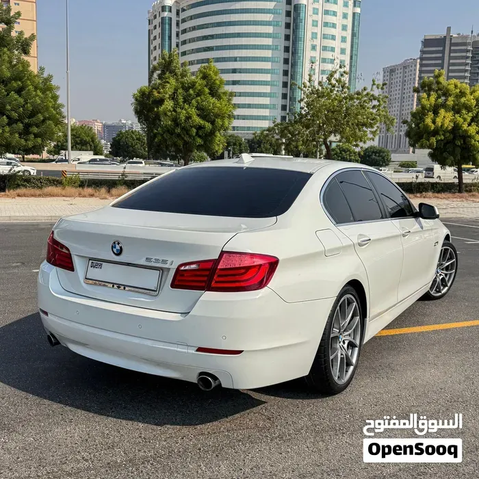 BMW 5 Series 2013 photo 2