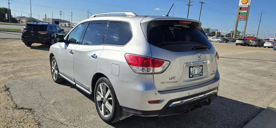 Nissan Pathfinder 2013 photo 4