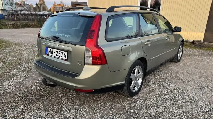 Volvo V50 2009 photo 3