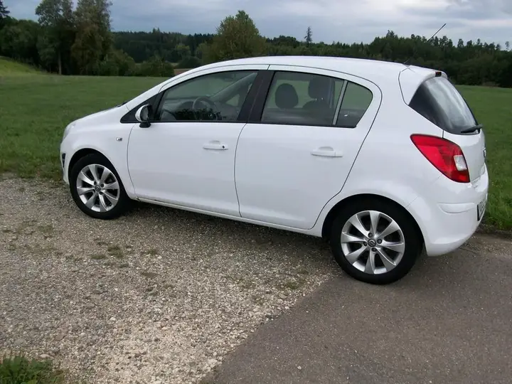 Opel Corsa D