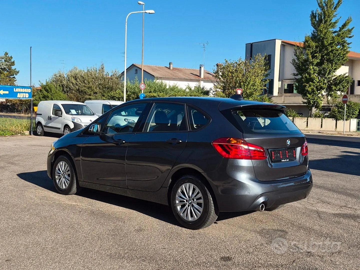 BMW 2 Series Active Tourer 2021 photo 2