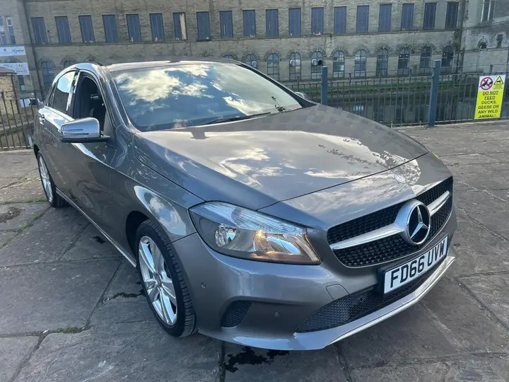 Mercedes-Benz A-Class 2016 photo 2