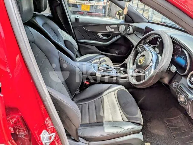 Mercedes-Benz C200 2018 photo 3
