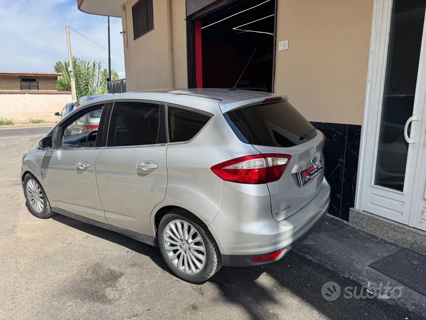 Ford C-Max 2011 photo 3