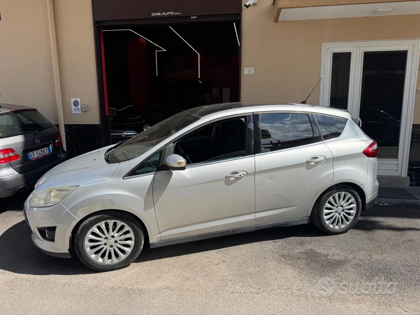 Ford C-Max 2011 photo 2