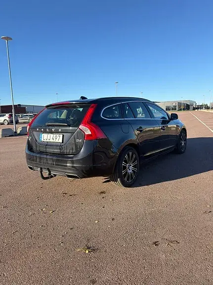 Volvo V60 2014 photo 3