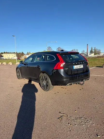 Volvo V60 2014 photo 2