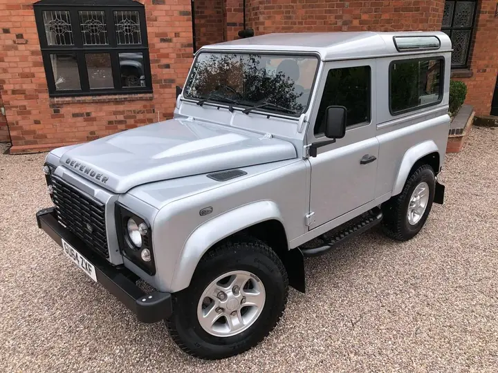 Land Rover Defender 90 2014 photo 5