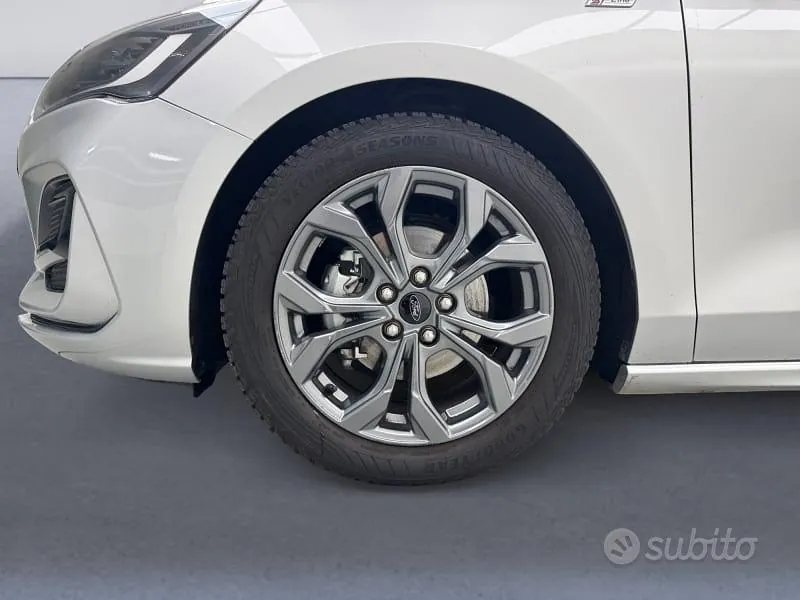 Ford Focus 2025 photo 5