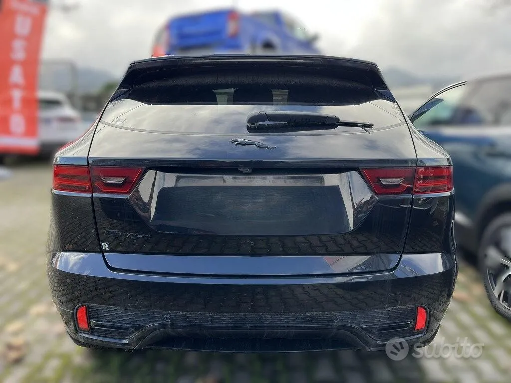 Jaguar E-Pace 2021 photo 3