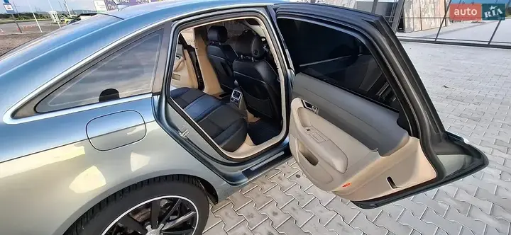 Audi A6 2009 photo 4