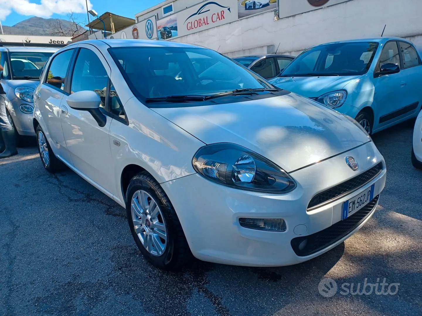 Fiat Punto Evo 2012 photo 2