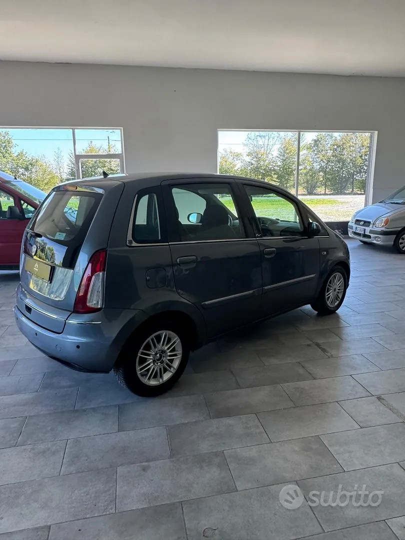 Lancia Musa 2010 photo 5