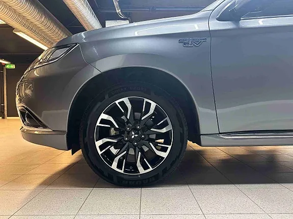 Mitsubishi Outlander 2018 photo 3