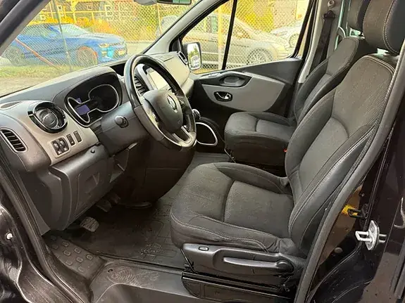 Renault Trafic 2018 photo 5