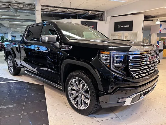 GMC Denali 2026 photo 3